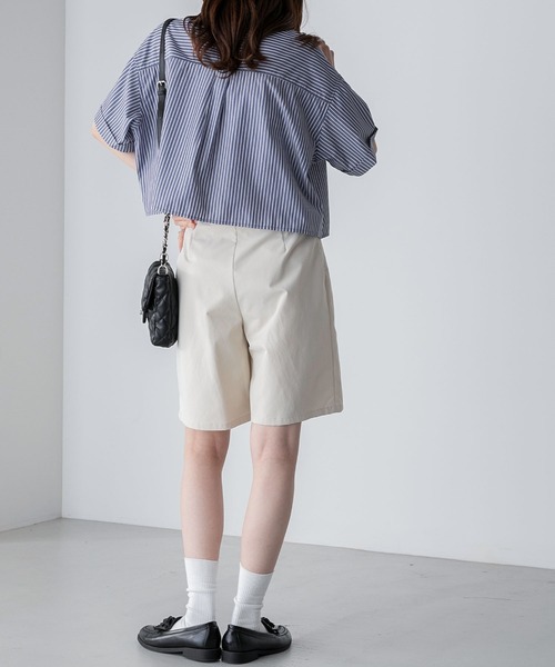 BONLECILL（ボンルシール）の「パールボタンクロップドレギュラーカラー半袖シャツ（シャツ/ブラウス・レディース・オフホワイト/ブルー/ネイビー系/ブラック系/ピンク/ブラック系2/オレンジ/ブラック系1・FREE）」の14枚目の写真