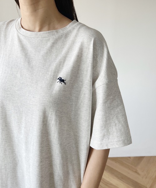 POLOCHAMPS(ポロチャンプス)の「【POLOCHAMPS/ポロチャンプス】別注 ワンポイント刺繍 半袖Tシャツワンピース(ワンピース・レディース・ブラック/ライトグレー/ベージュ・FREE)」の18枚目の写真