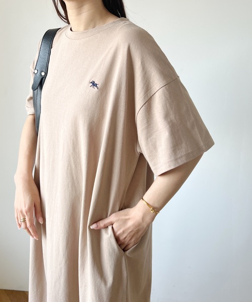 POLOCHAMPS(ポロチャンプス)の「【POLOCHAMPS/ポロチャンプス】別注 ワンポイント刺繍 半袖Tシャツワンピース(ワンピース・レディース・ブラック/ライトグレー/ベージュ・FREE)」の20枚目の写真