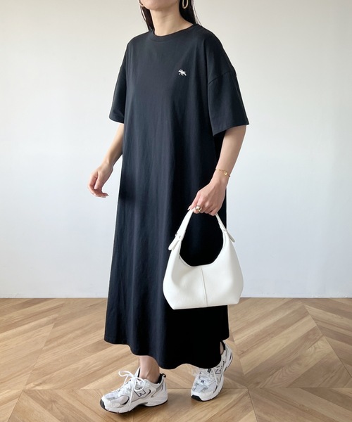 POLOCHAMPS(ポロチャンプス)の「【POLOCHAMPS/ポロチャンプス】別注 ワンポイント刺繍 半袖Tシャツワンピース(ワンピース・レディース・ブラック/ライトグレー/ベージュ・FREE)」の5枚目の写真