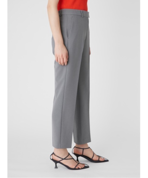 Mila Owen（ミラオーウェン）の「後ろゴムセンタープレステーパードパンツ【ウォッシャブル/手洗い可能】（スラックス・レディース・ブラック/グレー/アイボリー/ピンク・0/1/2/00）」の17枚目の写真