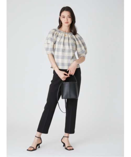 Mila Owen（ミラオーウェン）の「後ろゴムセンタープレステーパードパンツ【ウォッシャブル/手洗い可能】（スラックス・レディース・ブラック/グレー/アイボリー/ピンク・0/1/2/00）」の10枚目の写真