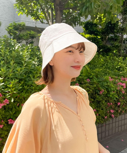 SENSE OF PLACE by URBAN RESEARCH（センスオブプレイスバイアーバンリサーチ）の「UVダウンブリムハット（ハット・レディース・アイボリー/ブラック/ブルー・ONE）」の2枚目の写真