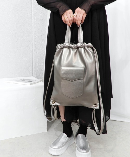 minia（ミニア）の「フェイクレザーナップ（バックパック/リュック・レディース・ブラック/ブラウン/チェック/ガンメタ・FREE）」の4枚目の写真