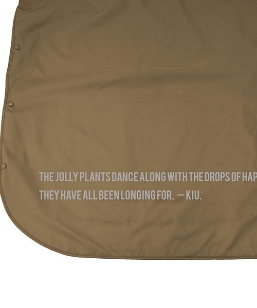 KiU（キウ）の「KiU/キウ レインコート/ポンチョ ニュースタンダードポンチョ K163-911-R（レインコート/ポンチョ・メンズ・ベージュ・FREE）」の5枚目の写真