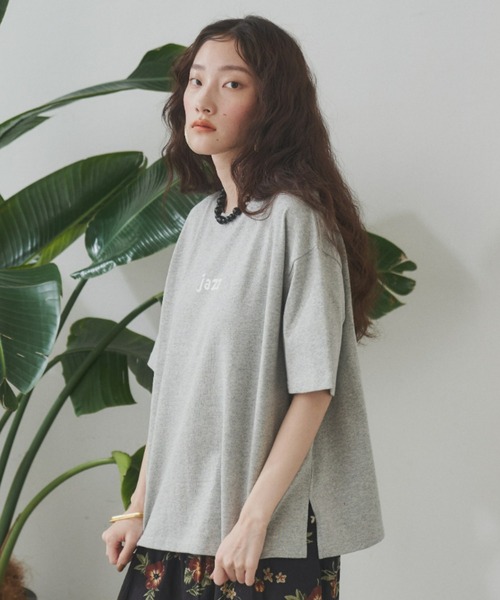manana suerte(マニャーナスエルテ)の「しっかりとした生地感 オーバーサイズmusicロゴTシャツ(Tシャツ/カットソー・レディース・ホワイト/ブラック/グレー・FREE)」の21枚目の写真