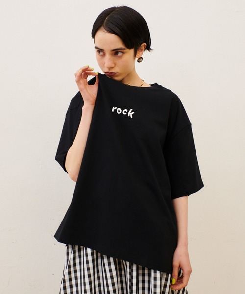 manana suerte(マニャーナスエルテ)の「しっかりとした生地感 オーバーサイズmusicロゴTシャツ(Tシャツ/カットソー・レディース・ホワイト/ブラック/グレー・FREE)」の9枚目の写真