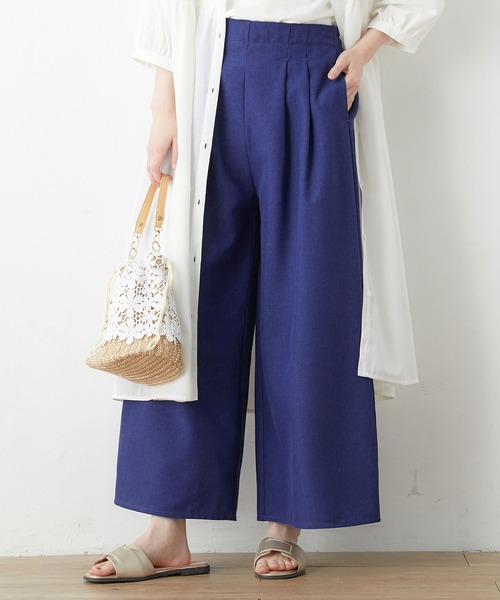 Viola e Viola(ヴィオラエヴィオラ)の「麻調タック使いワイドパンツ(その他パンツ・レディース・グレイッシュベージュ/スミクロ/ブルー・LARGE/X-LARGE/MEDIUM/XX-LARGE)」の1枚目の写真