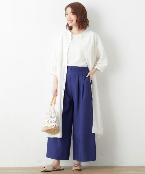 Viola e Viola(ヴィオラエヴィオラ)の「麻調タック使いワイドパンツ(その他パンツ・レディース・グレイッシュベージュ/スミクロ/ブルー・LARGE/X-LARGE/MEDIUM/XX-LARGE)」の8枚目の写真