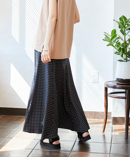 URBAN RESEARCH（アーバンリサーチ）の「ポルカドットフレアスカート