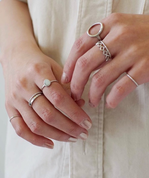 dictionary（ディクショナリー）の「ヴィンテージライク セット リング 【 DICTIONARY / ディクショナリー 】（リング・レディース・シルバー/ゴールド/シルバー系2/シルバー系3/ゴールド系1/ゴールド系2/ゴールド系3/ゴールド系4・FREE）」の4枚目の写真