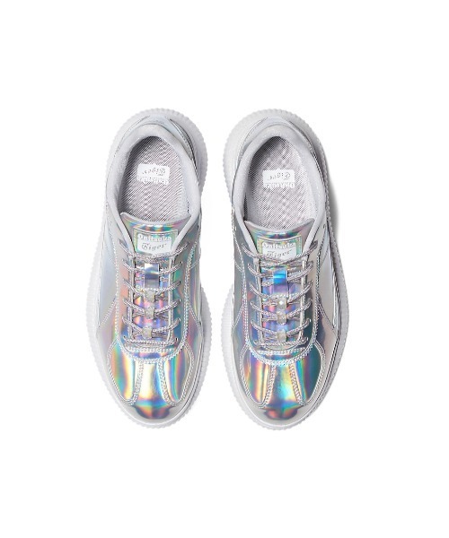 Onitsuka Tiger メタリックシルバー スニーカー　デレシティ Onitsuka Tiger オニツカタイガー スニーカー DELECITY PURE