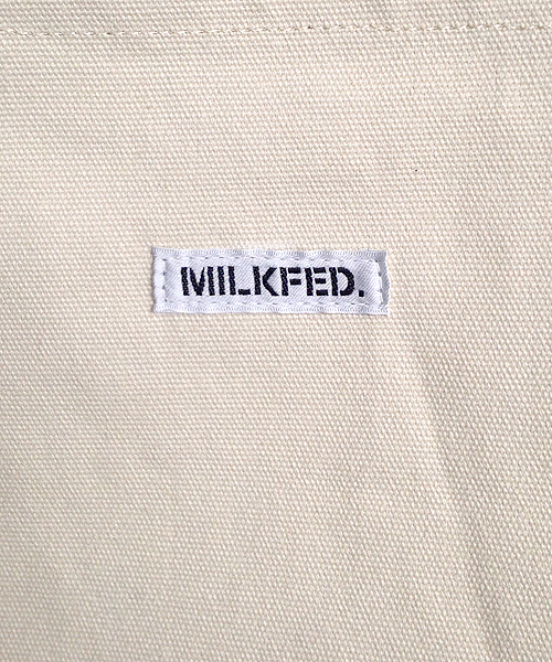 MILKFED.（ミルクフェド）の「SACOCHE BIG LOGO STENCIL　（サコッシュ/ショルダーバッグ）（ショルダーバッグ・レディース・ホワイト/ネイビー・ONE SIZE）」の4枚目の写真