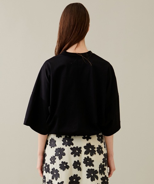 UJOH（ウジョー）の「【UJOH/(ウジョー)】ドローコードヘムクロップドTシャツ（Tシャツ/カットソー・レディース・ブラック・2）」の6枚目の写真