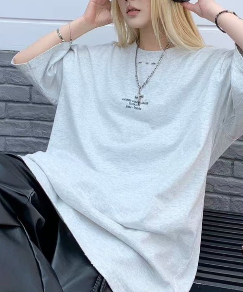 CREARE -LINO-（クレアーレリノ）の「ルーズ シンプルロゴ プリント Tシャツ<ユニセックス>（Tシャツ/カットソー・メンズ・ホワイト/ブラック/ブラック系その他/グレー・FREE/M/L）」の4枚目の写真