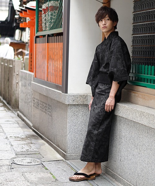 MinoriTY（マイノリティ）の「【MinoriTY】ボタニカル線描きデザイン浴衣 浴衣＋腰帯 花火セット 夏祭りセット 【2点セット】メンズ（浴衣・メンズ・ブラック/ネイビー・M/XL/L）」の13枚目の写真