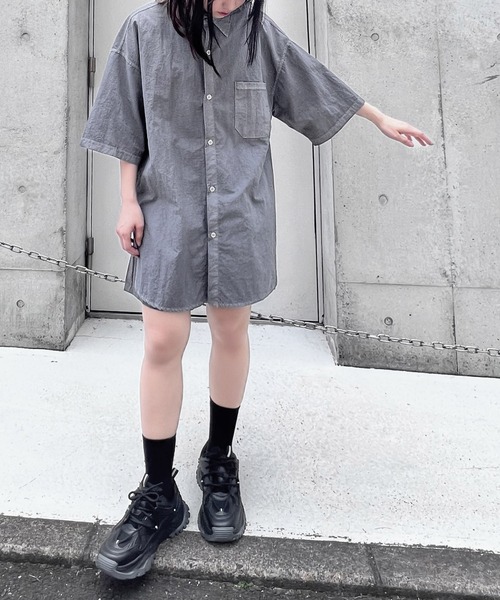 Figments（フィグメンツ）の「ナイロンオーバー半袖シャツ（シャツ/ブラウス・レディース・グリーン/ライトパープル/スミクロ・FREE）」の16枚目の写真