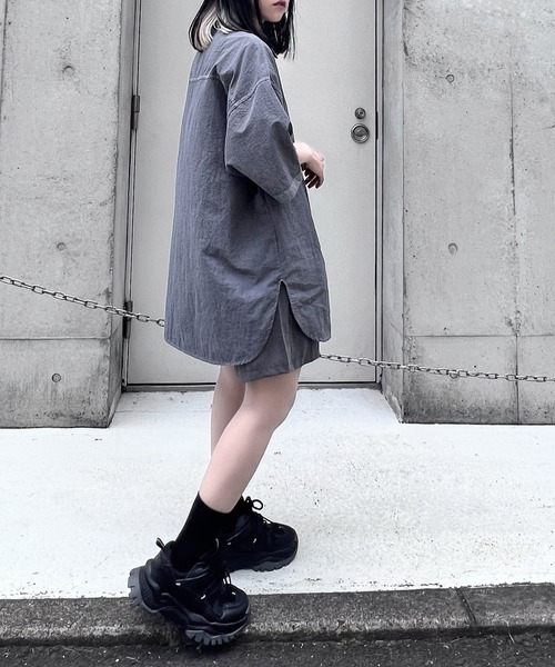 Figments（フィグメンツ）の「ナイロンオーバー半袖シャツ（シャツ/ブラウス・レディース・グリーン/ライトパープル/スミクロ・FREE）」の17枚目の写真