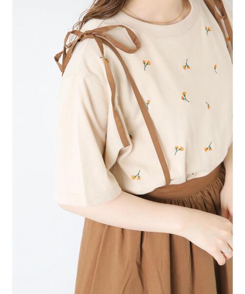 ehka sopo（エヘカソポ）の「花刺繍Tシャツ（Tシャツ/カットソー