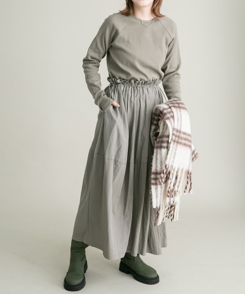 KBF（ケイビーエフ）の「BIGフリンジチェックストール（マフラー・レディース・イエロー系その他/グレー系その他/ホワイト系その他・ONE）」の4枚目の写真