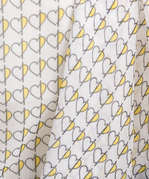 PICCIN PERLA(ピッチンペルラ)の「ハートプリントボウタイ長袖ブラウス(シャツ/ブラウス・レディース・オフホワイト/ネイビー・M)」の14枚目の写真