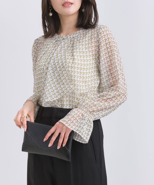 PICCIN PERLA(ピッチンペルラ)の「ハートプリントボウタイ長袖ブラウス(シャツ/ブラウス・レディース・オフホワイト/ネイビー・M)」の15枚目の写真