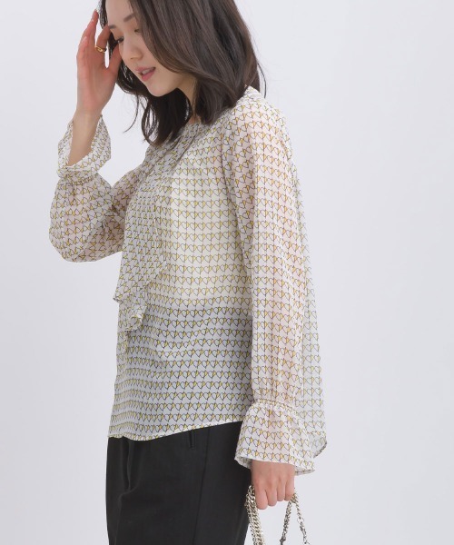 PICCIN PERLA(ピッチンペルラ)の「ハートプリントボウタイ長袖ブラウス(シャツ/ブラウス・レディース・オフホワイト/ネイビー・M)」の19枚目の写真