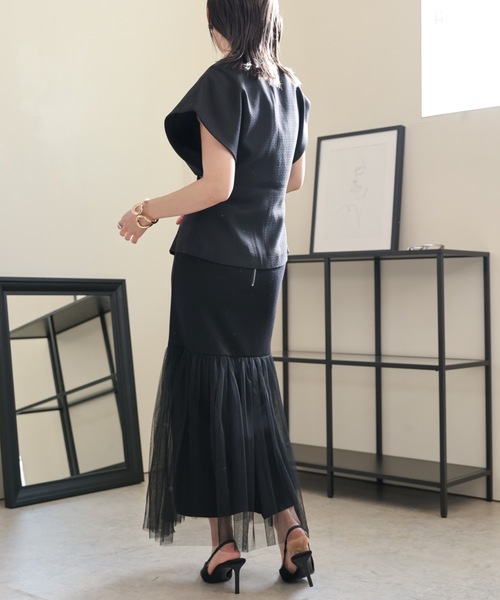 ULEULA(ウルア)の「金釦Vネックデザインベスト(ベスト・レディース・ブラック・FREE)」の8枚目の写真