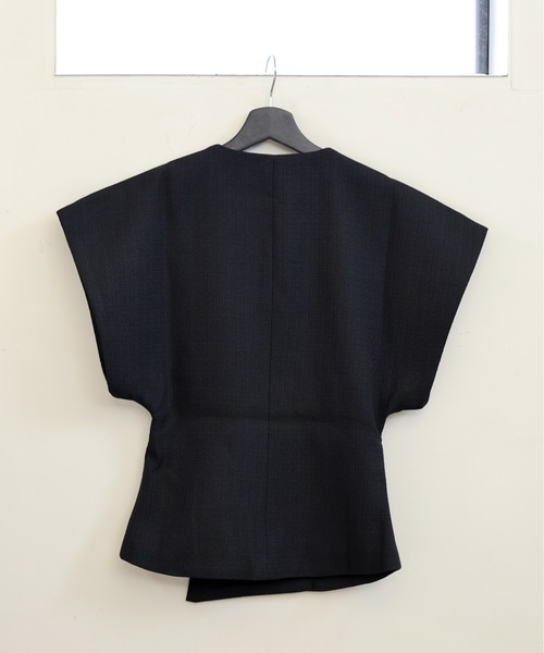 ULEULA(ウルア)の「金釦Vネックデザインベスト(ベスト・レディース・ブラック・FREE)」の12枚目の写真