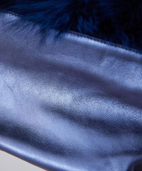 tee Lisa(ティーリサ)の「【Tee Lisa(ティーリサ)】別注/FOXファーフラップショルダーバッグ(ショルダーバッグ・レディース・ネイビー・FREE)」の11枚目の写真