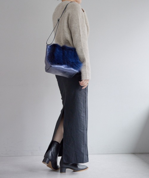 tee Lisa(ティーリサ)の「【Tee Lisa(ティーリサ)】別注/FOXファーフラップショルダーバッグ(ショルダーバッグ・レディース・ネイビー・FREE)」の22枚目の写真