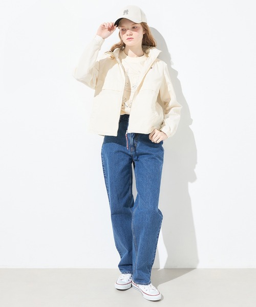 TOMMY HILFIGER(トミーヒルフィガー)の「トランジショナルフーデッドウィンドブレーカー(マウンテンパーカー・レディース・ネイビー/アイボリー・MEDIUM/SMALL/X-SMALL)」の15枚目の写真
