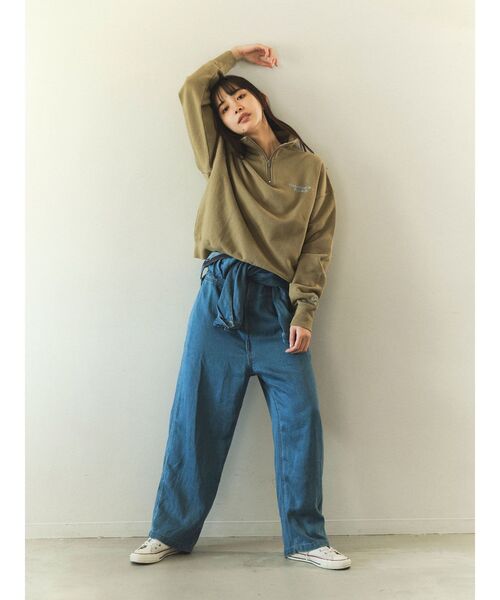 Ungrid(アングリッド)の「井桁弘恵さんコラボ ハーフジップロゴスウェット(スウェット・レディース・カーキ/オレンジ/ブルー・FREE)」の10枚目の写真