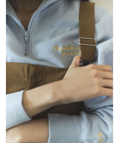 Ungrid(アングリッド)の「井桁弘恵さんコラボ ハーフジップロゴスウェット(スウェット・レディース・カーキ/オレンジ/ブルー・FREE)」の13枚目の写真