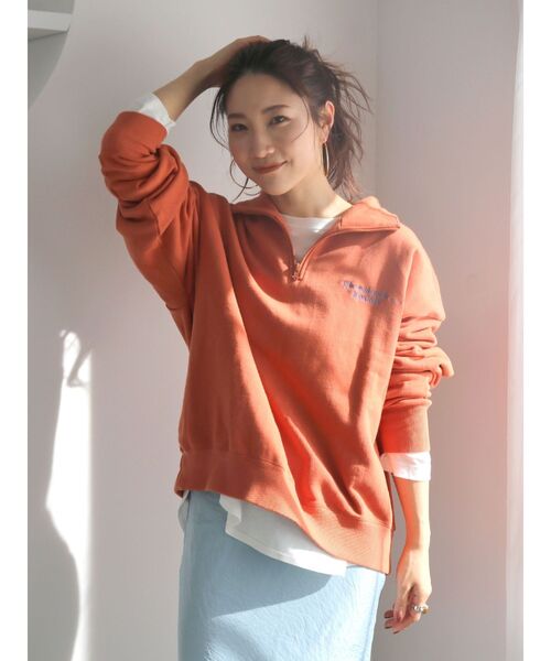 Ungrid(アングリッド)の「井桁弘恵さんコラボ ハーフジップロゴスウェット(スウェット・レディース・カーキ/オレンジ/ブルー・FREE)」の20枚目の写真