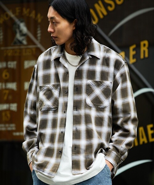 FREAK'S STORE（フリークスストア）の「ブリーチ加工 オープンカラー オンブレチェック シャツ/ロングスリーブ/リラックスフィット（シャツ/ブラウス・メンズ・ブラック/ブルー/ホワイト/グリーン・MEDIUM/LARGE）」の11枚目の写真
