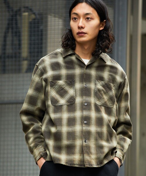 FREAK'S STORE（フリークスストア）の「ブリーチ加工 オープンカラー オンブレチェック シャツ/ロングスリーブ/リラックスフィット（シャツ/ブラウス・メンズ・ブラック/ブルー/ホワイト/グリーン・MEDIUM/LARGE）」の7枚目の写真