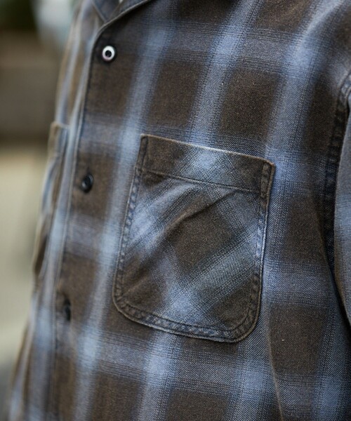 FREAK'S STORE（フリークスストア）の「ブリーチ加工 オープンカラー オンブレチェック シャツ/ロングスリーブ/リラックスフィット（シャツ/ブラウス・メンズ・ブラック/ブルー/ホワイト/グリーン・MEDIUM/LARGE）」の19枚目の写真