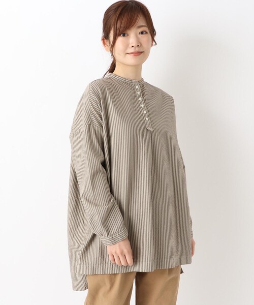 one'sterrace(ワンズテラス)の「オックス ストライプロング シャツ(シャツ/ブラウス・レディース・ホワイト系9/ベージュ系その他7・02)」の2枚目の写真