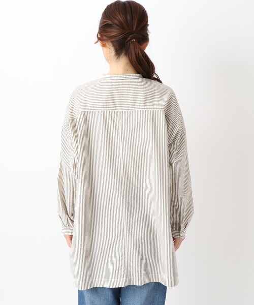 one'sterrace(ワンズテラス)の「オックス ストライプロング シャツ(シャツ/ブラウス・レディース・ホワイト系9/ベージュ系その他7・02)」の5枚目の写真