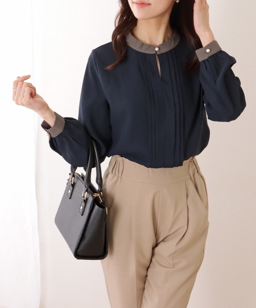 Lace Ladies(レースレディース)の「バイカラー ピンタック ティアドロップカラー 長袖 ブラウス(シャツ/ブラウス・レディース・ネイビー/ブラック/アイボリー/ベージュ・FREE/S)」の10枚目の写真
