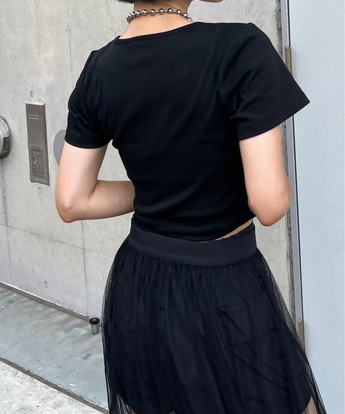 STRAY SHEEP(ストレイシープ)の「【STRAY SHEEP/ストレイシープ】クロップドスクエアネックTシャツ/ショート丈トップス(Tシャツ/カットソー・レディース・ブラック/ホワイト・MEDIUM)」の12枚目の写真