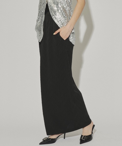 yae（ヤエ）の「Wave pattern long skirt / ウェーブパターンロングスカート（スカート・レディース・ブラック/レッド・36/38）」の13枚目の写真