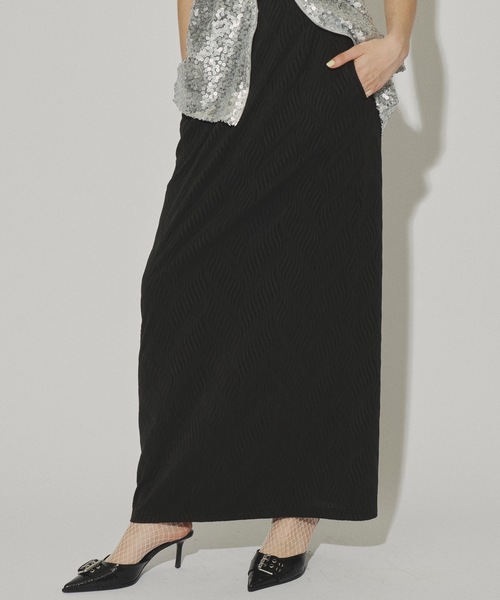 yae（ヤエ）の「Wave pattern long skirt / ウェーブパターンロングスカート（スカート・レディース・ブラック/レッド・36/38）」の12枚目の写真