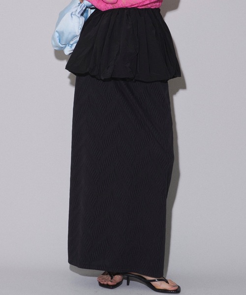 yae（ヤエ）の「Wave pattern long skirt / ウェーブパターンロングスカート（スカート・レディース・ブラック/レッド・36/38）」の6枚目の写真