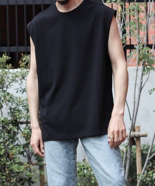 Bling Leads(ブリングリーズ)の「《Bling Leads》梨地 ノースリーブシャツ(Tシャツ/カットソー・メンズ・ブラック/グレイッシュベージュ/チャコールグレー/オフホワイト・LARGE/MEDIUM)」の5枚目の写真