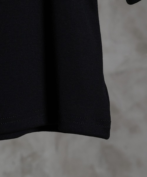 adree(アドリー)の「square neck ADREE logo short T shirt /スクエアネックADREEロゴショートTシャツ(Tシャツ/カットソー・レディース・ブラック/ホワイト・SMALL/MEDIUM)」の21枚目の写真
