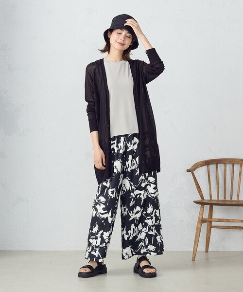 COMME CA ISM(コムサイズム)の「シアーロングカーディガン(カーディガン/ボレロ・レディース・ブラック/ホワイト/ブルー・MEDIUM/LARGE)」の5枚目の写真