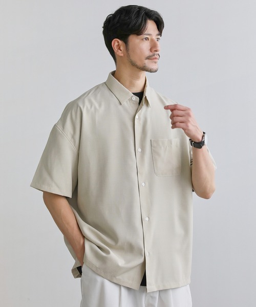 SPU(スプ)の「日本製Naturemier(TM)シャンブレーレギュラーカラーシャツ(シャツ/ブラウス・メンズ・ベージュ/サックスブルー/ライトグレー/ネイビー・L/M/XL)」の1枚目の写真