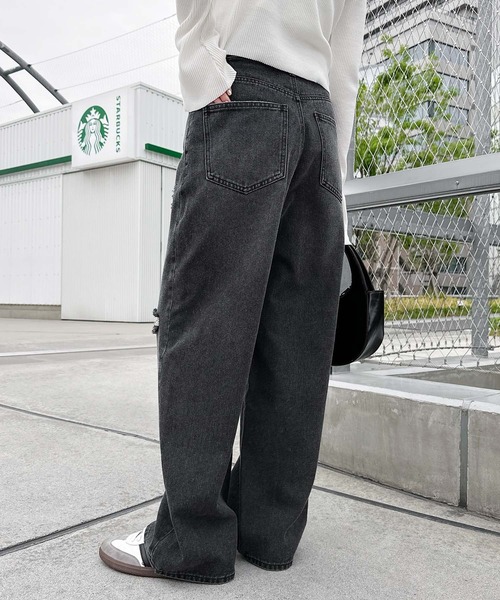 andme（アンドミー）の「ダメージ加工ワイドデニムパンツ（デニムパンツ・レディース・ブラック/ブルー・M/L）」の10枚目の写真
